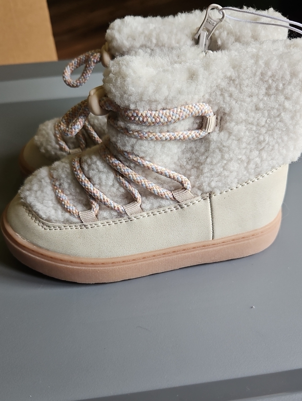 CAT & JACK TODDLER JODI BOOTS: CREAM: NEW WITH TAGS: SIZE 8
